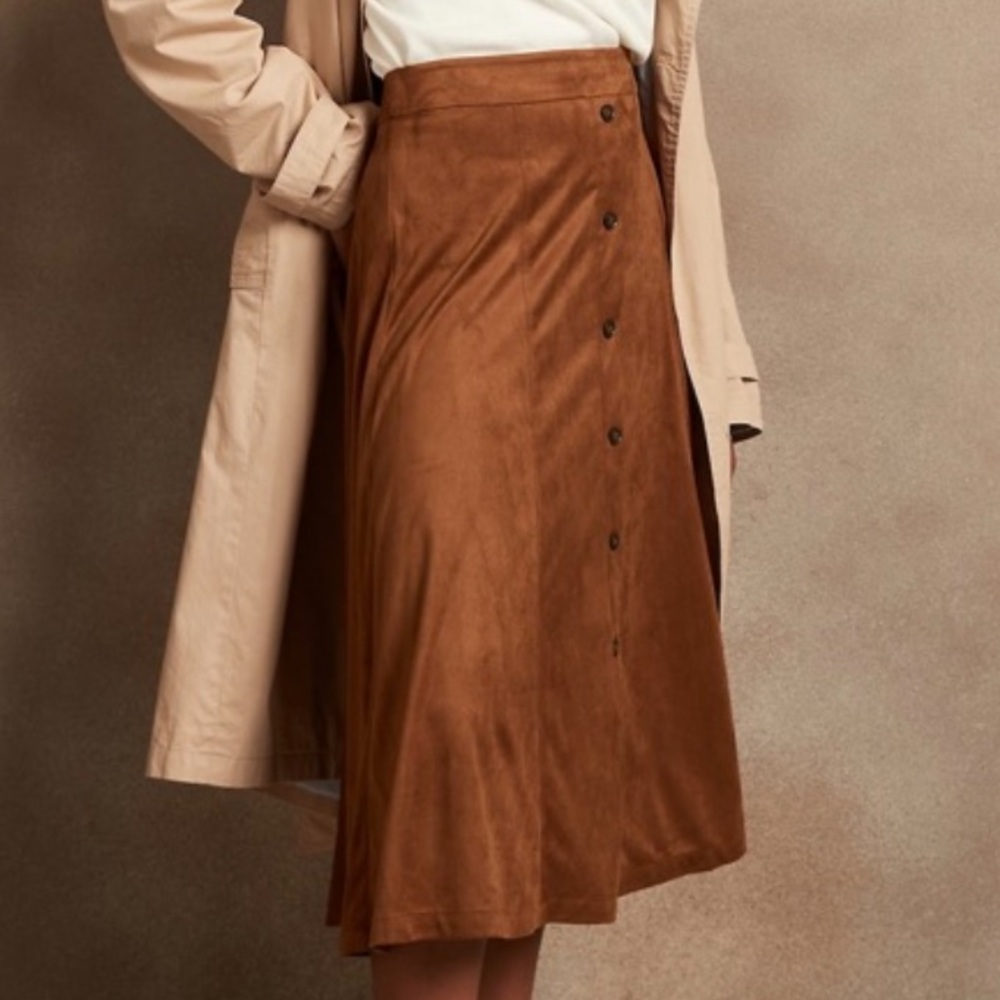 Banana Republic Faux Suede Skirt in Cognac. Size 18 Petite. NWT!